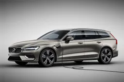 Nuova Volvo V60: ibrida e di classe
