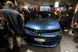 Parte il tour della nuova Lancia Ypsilon: toccherà 60 città italiane