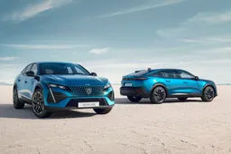 Già ordinabile la Peugeot 408 First Edition: prezzo e dotazione full optional