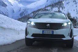 Peugeot 3008 Hybrid4: come funziona la trazione integrale