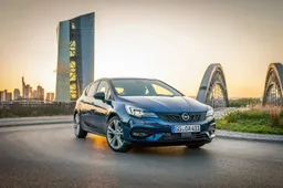 Nuova Opel Astra: sicurezza e comfort all'avanguardia