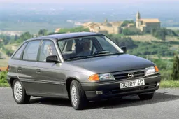 Storia Opel Astra: trent’anni fa la prima generazione, a breve la nuova