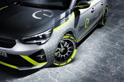 Opel svela a Francoforte la sua prima auto da rally elettrica: è una Corsa-e