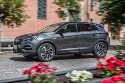 Opel Grandland X alla scoperta della magica Sestri Levante