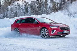 Nuova Opel Insignia GSi: focus sulla trazione integrale Twinster