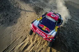 Dakar tappa sette: Carlos Sainz non molla più la vetta