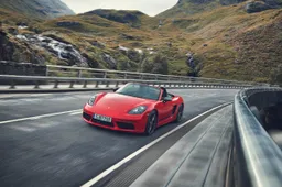 Boxster e Cayman: arrivano le 718 T, la lettera per uomini veri