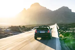 Arriva su strada in edizione limitata la MINI Cooper SE Convertible