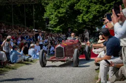 Villa d’Este 2025: trionfa l’Alfa Romeo Tipo B al Concorso d’Eleganza più prestigioso al mondo