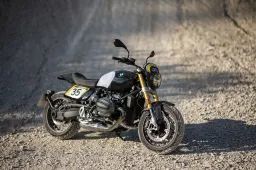 BMW R 12 nineT: arriva il pacchetto accessori The Tracker ispirato al flat track