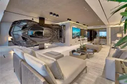 Una Pagani Zonda R in salotto: lo strano separé di un milionario