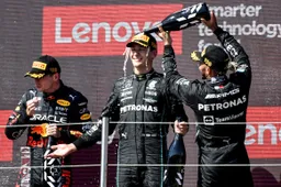 F1, pagelle GP Francia 2022: Verstappen si invola sull'errore di Leclerc