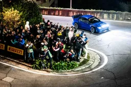 Rallylegend 2025: il tempo, la passione e la rinascita. A bordo della nuova Lancia Ypsilon HF Line