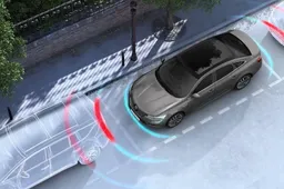 Parcheggio assistito abbassa lo stereo per fare manovra