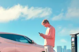 Parcometri smart, addio ticket: ecco perché inserire la targa cambia tutto