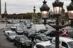 Parigi abbassa ulteriormente i limiti sulla tangenziale: è polemica