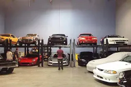 Il garage di Paul Walker era magnifico: tra icone da Fast & Furious e rarità da collezione
