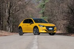 Peugeot 208 GT Line 130 CV | Prova su strada, interni, prezzi e come va