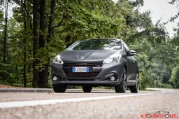 Peugeot 208 GT Line EAT6 | Prova su strada