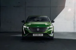 Nuova Peugeot 308: al lancio motori ibridi plug-in e rivoluzione i-Cockpit