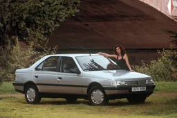 Peugeot 405 : storia della berlina con il pallino per le corse