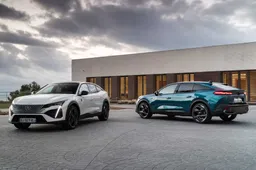 Peugeot 408: prova in anteprima, interni, motori, prezzi