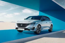Peugeot e-308 First Edition: prezzi e data uscita della 308 elettrica