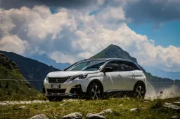 Peugeot 3008 EAT8 | Prova su strada in anteprima