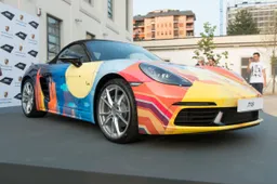 Nuova e originale livrea per la Porsche 718 Boxster