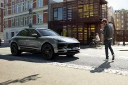 Porsche Macan Music Wall: il SUV tedesco inaugura la Milano Music Week