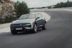 Polestar 3 MY2026: architettura a 800 Volt, ricarica ultraveloce e potenza fino a 500 kW