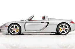 In vendita una Porsche Carrera GT con appena 43 km all'attivo
