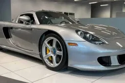 All'asta una Porsche Carrera GT: con 550 km il suo prezzo salirà alle stelle
