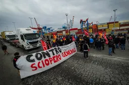 Sciopero dei trasporti a Napoli: bloccato l’ingresso dell’autostrada