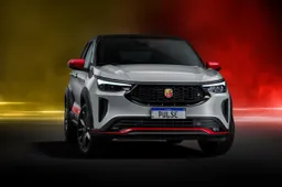Fiat Abarth Pulse: prime immagini  del primo SUV dello Scorpione