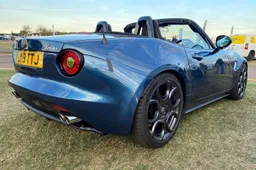 Alfa Romeo MX-5, in UK ne esiste che circola su strada