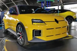 La Renault 5 E-Tech ha conquistato consensi al Goodwood Festival of Speed