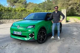 Prova in anteprima Renault 5 Elettrica: piace e si guida bene, ma basta? Prezzi e informazioni
