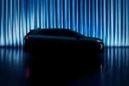 Renault Symbioz: in primavera il nuovo C-SUV ibrido, cosa sappiamo