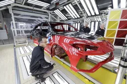 Tutti i segreti del nuovo reparto verniciatura Lamborghini