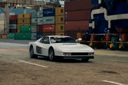 Restomod Ferrari Testarossa: dagli anni '80 con furore