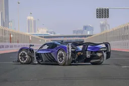 All’asta Aston Martin Valkyrie: l’AMR Pro è nuova di zecca