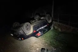 Gli ritirano la patente in Sardegna e non reagisce proprio benissimo