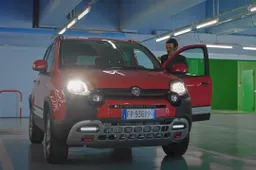 Faccio quello che voglio: Fiat Panda Cross protagonista nel video di Rovazzi
