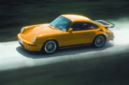 Ruf CTR Yellowbird, un sogno di tutti, una supercar per pochi