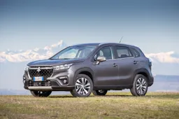 Suzuki S-Cross Hybrid: si compra online con l’ibrido da 140 CV