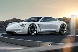 Porsche investe sull’elettrico: entro il 2022 sei miliardi di euro