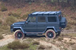Mercedes G500 4x4² si scatena in offroad: con 656 CV fa ciò che vuole