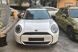 Mini 2023: sfuggite le foto della prossima generazione elettrica [FOTO SPIA]