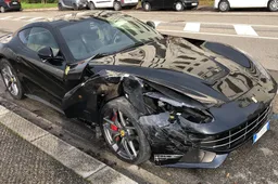 Si schianta a Capodanno, abbandona la Ferrari e scappa